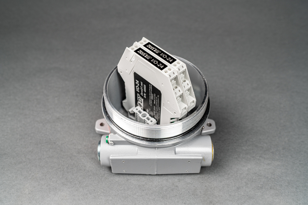 ZERO DT FM 8 A web ZERO DT FM 8 A web