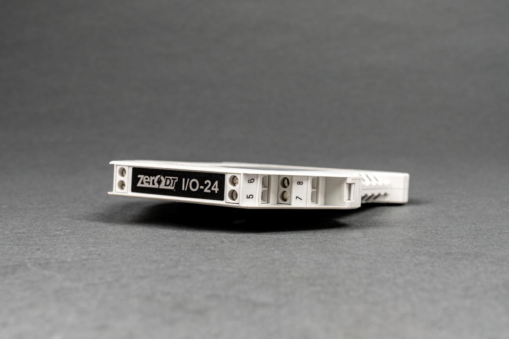 ZERO DT IO 24 F web ZERO DT IO 24 F web